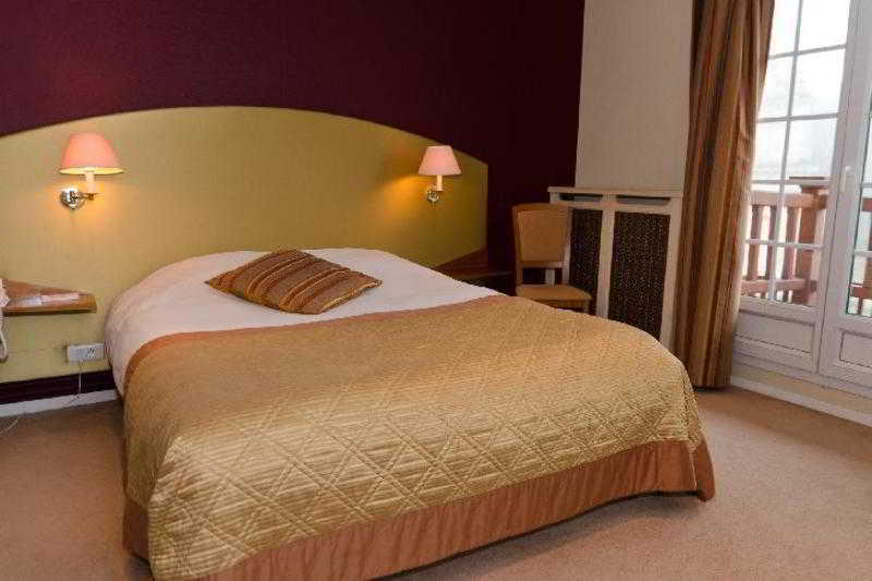 Le Forges Hotel Buitenkant foto